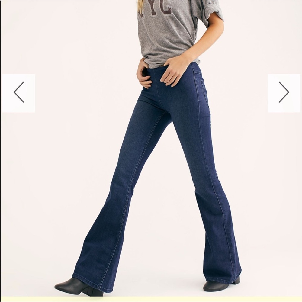 Free People Penny Pull On Flare Jeans Blue 30